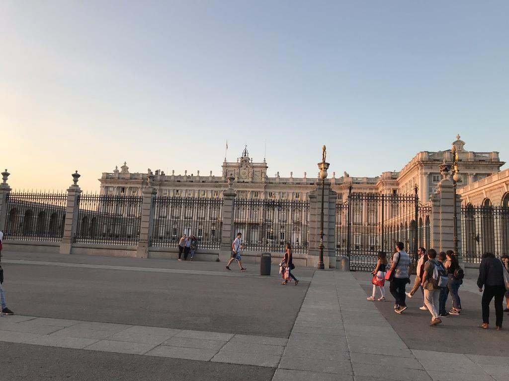 Latina Palace Madryt Zewnętrze zdjęcie